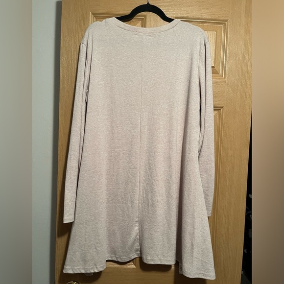 Cream Colored Lace Hem Tunic - Picture 9 of 9